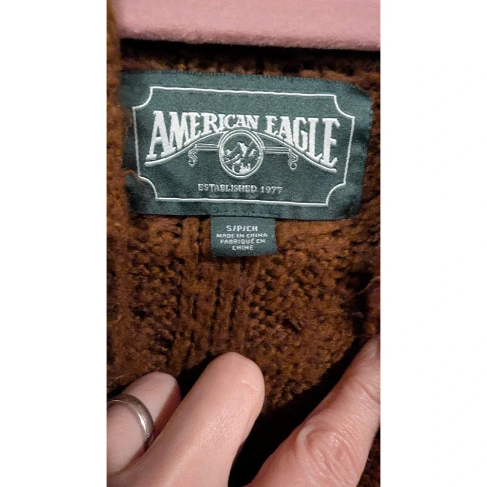 American Eagle Hooded Sweater Small Brown Cable Knit V-Neck Cropped Cozy Fall
